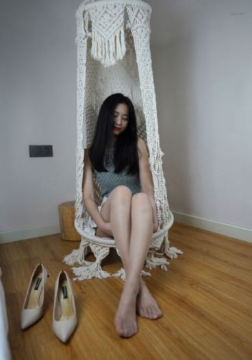 深夜蜜桃久久久爱久久久迅雷_4K在线播放
