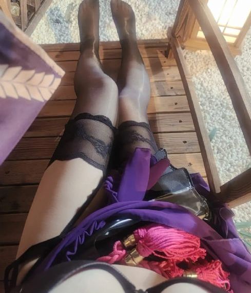 免费视频吃奶玩乳不遮挡_午夜在线观看完整版