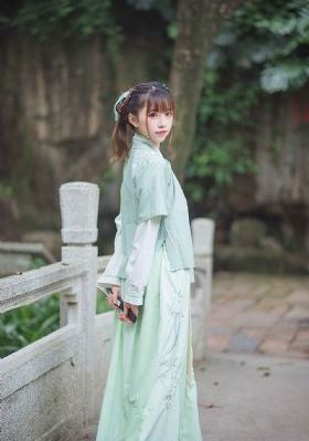 情侣搞笑视频_国产剧HD在线观看