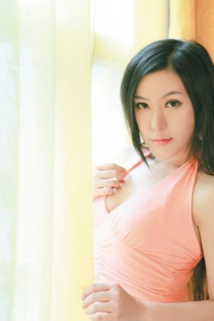 一边吃奶一边进去好爽_高清超清在线观看