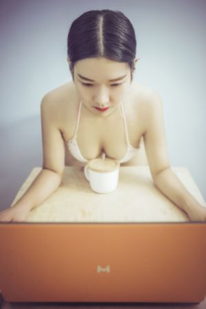 亚洲一区二区黄色_蓝光全集免费观看
