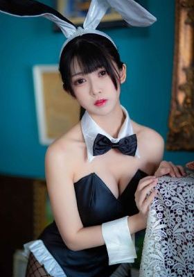 日韩亚洲欧美中文字幕一区_青苹果乐园免费高清观看
